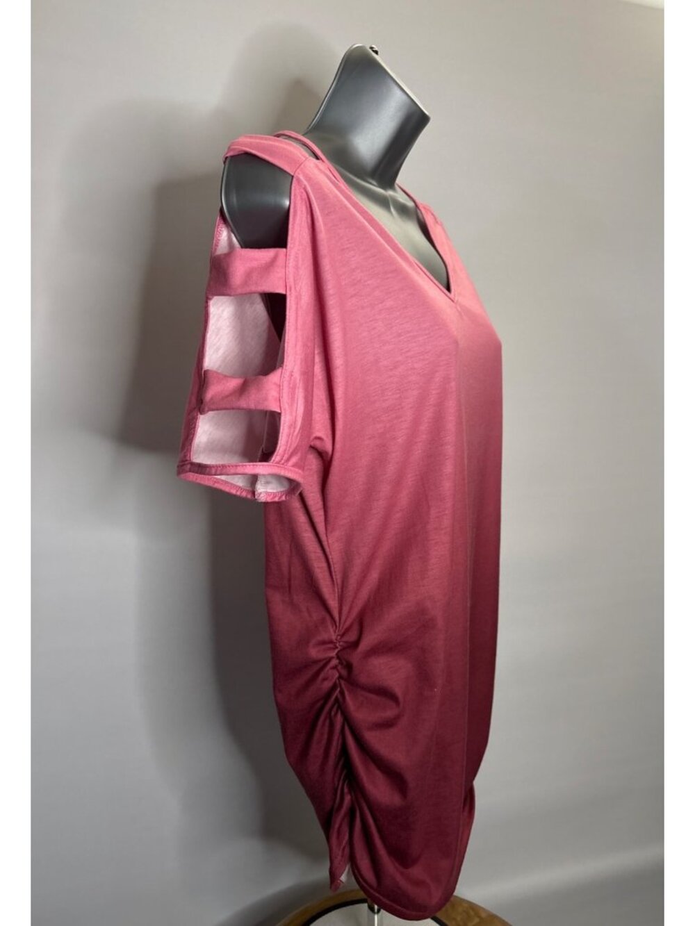 Women's V Neck Tunic Open Cutout Shoulder Shirt Ruched Side Seam Mauve Rose Pink - Picture 2 of 16